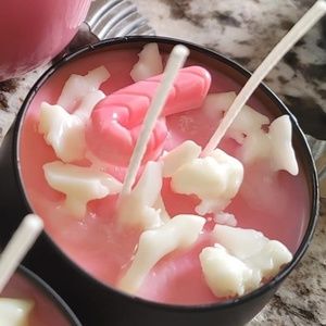 Peppermint cranberry candle
